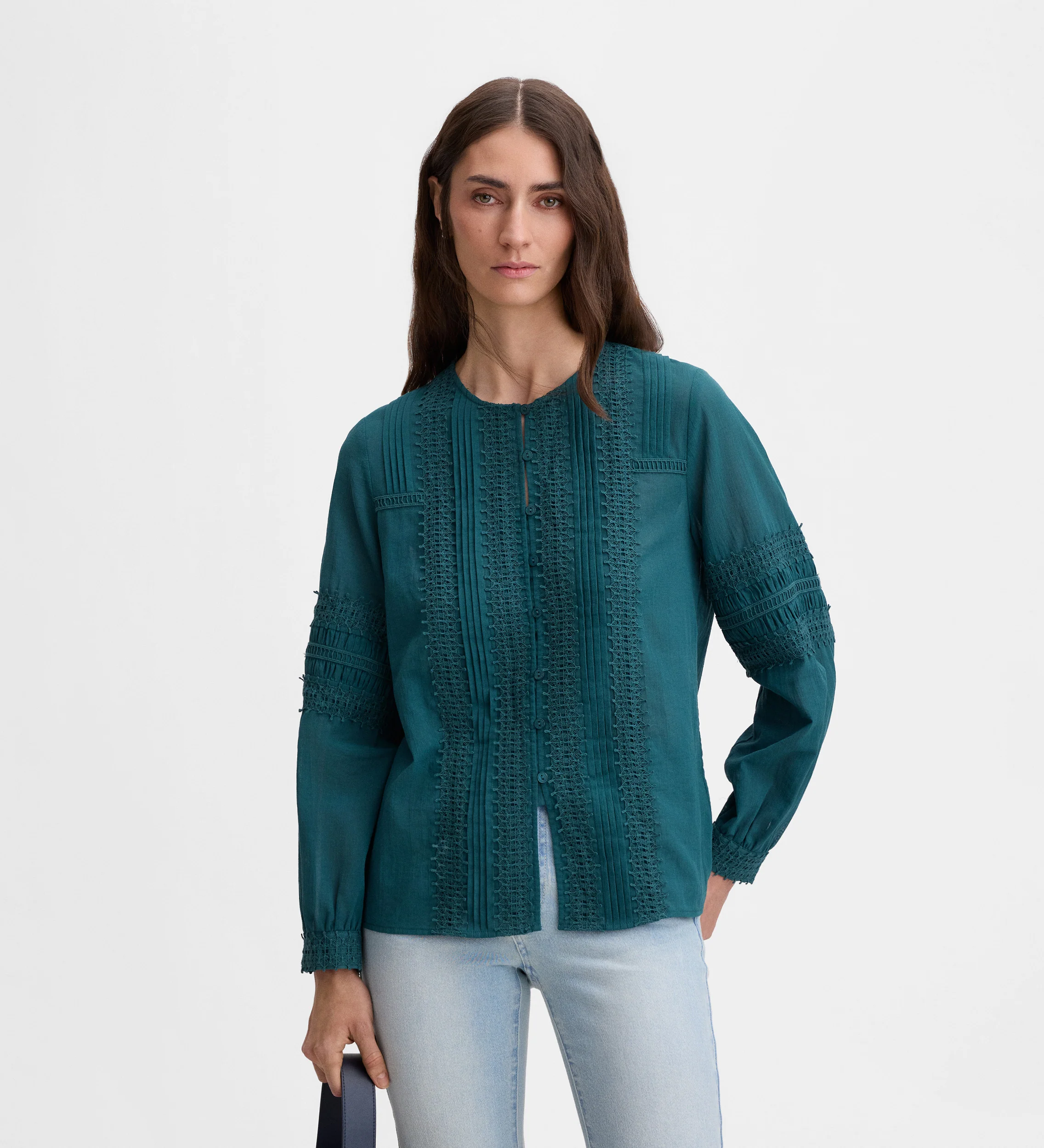Blusa con pasamanerias - Image 3