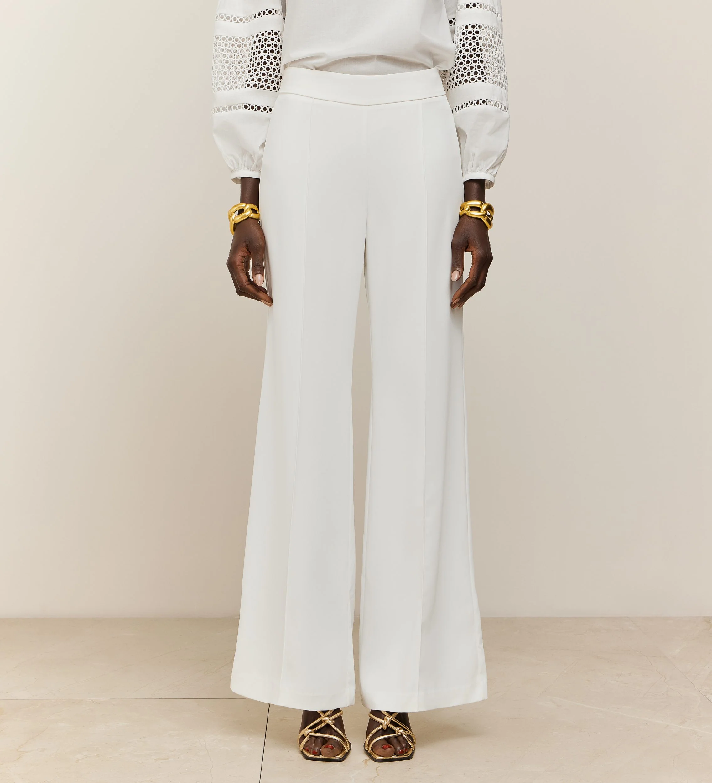 Pantalón crepé acampanado