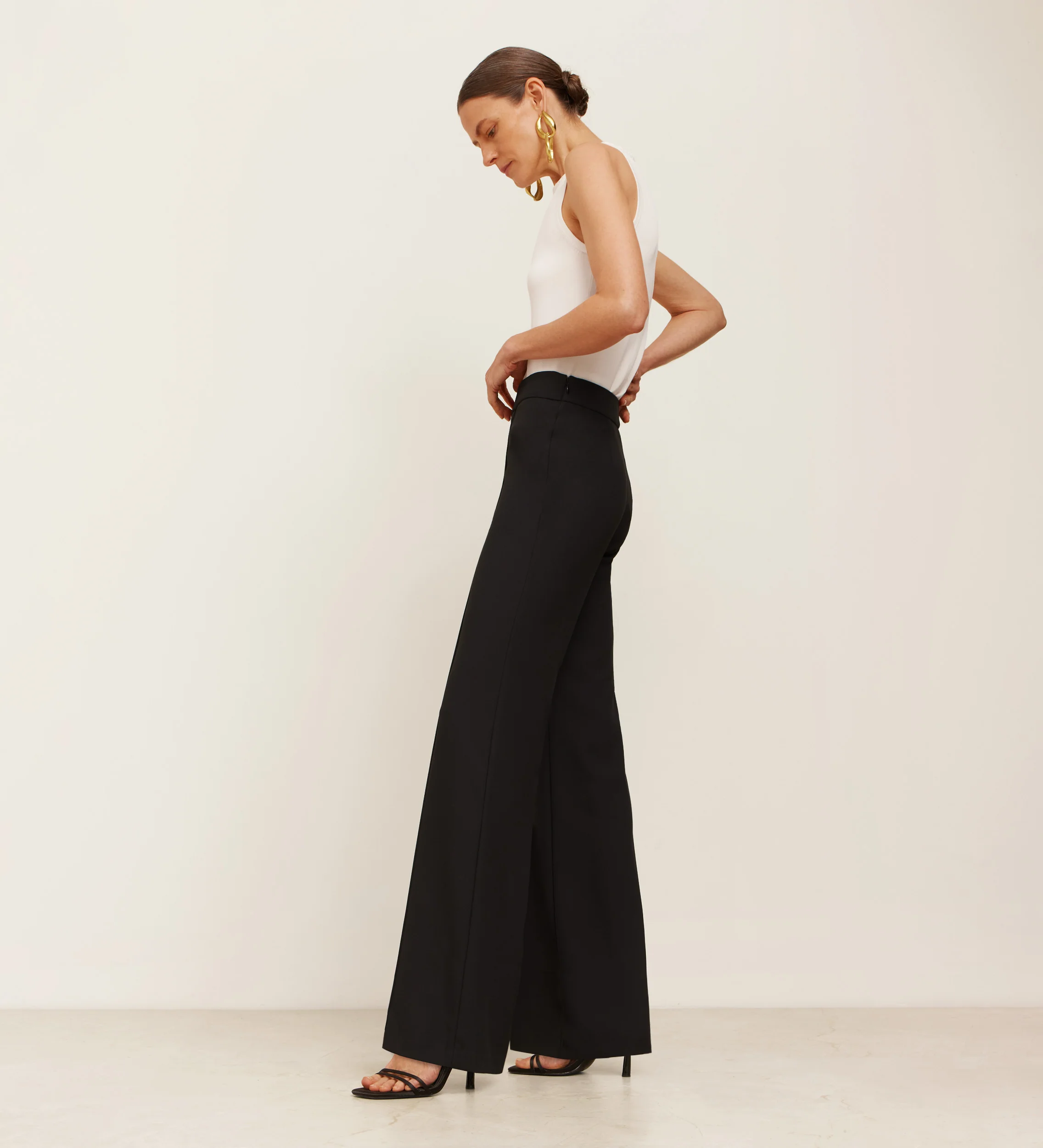 Pantalón crepé acampanado - Image 4
