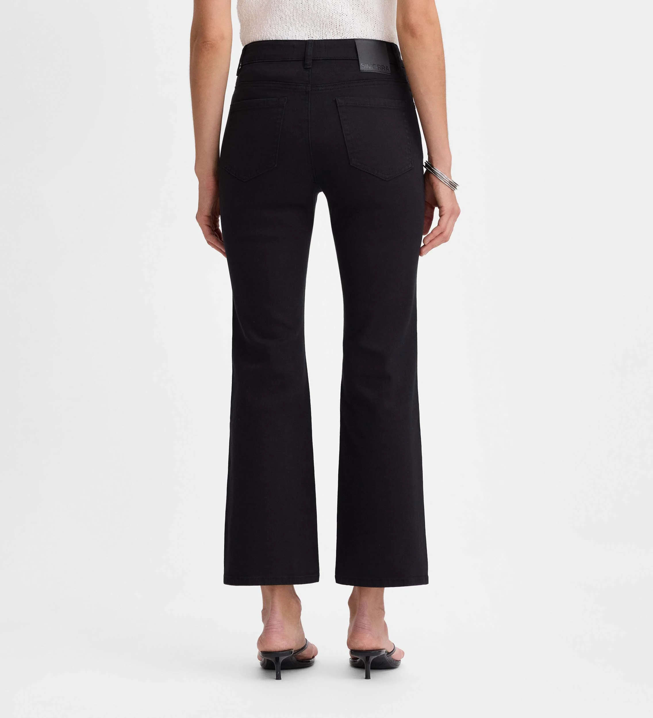 Pantalón crop acampanado - Image 4