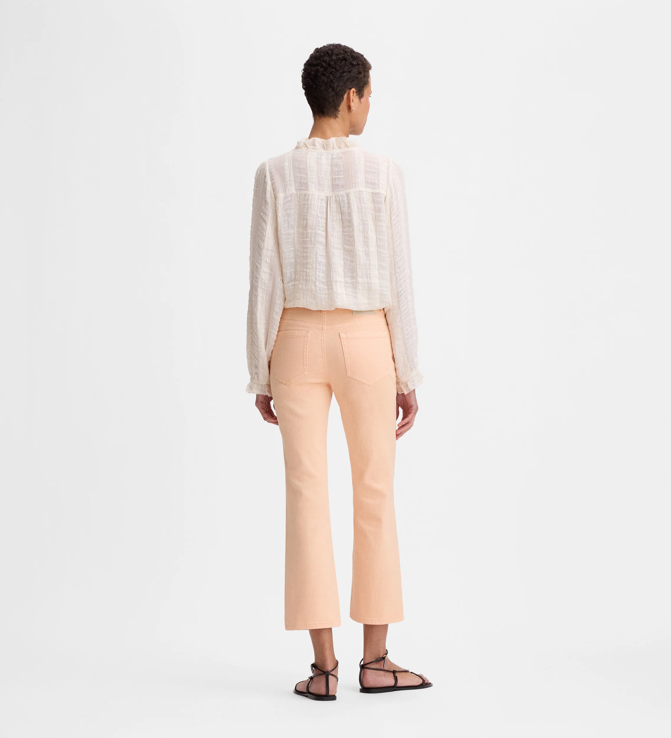 Pantalón crop acampanado - Image 5