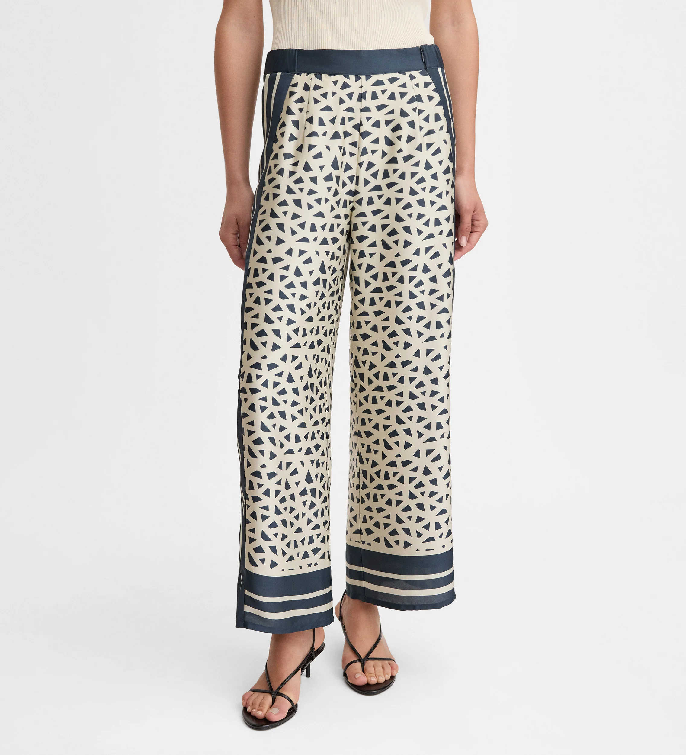 Pantalón fluido estampado - Image 3