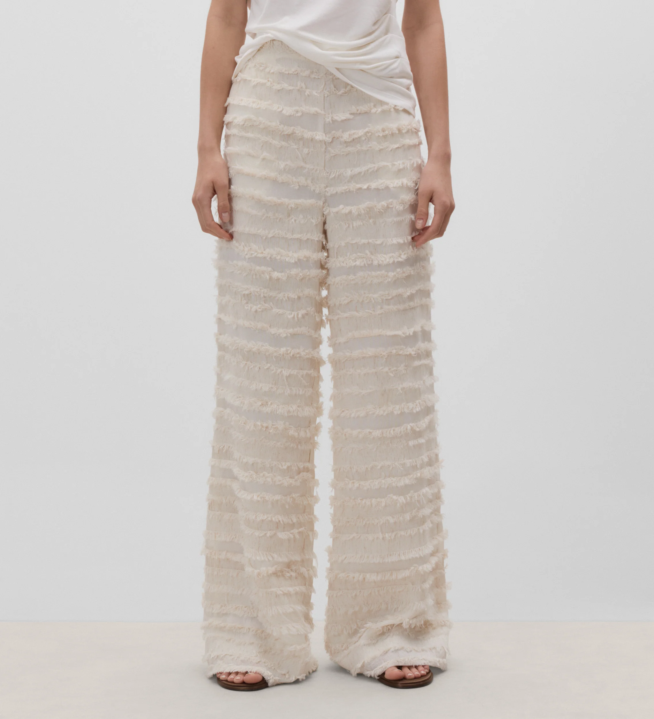 Pantalón textura - Image 2