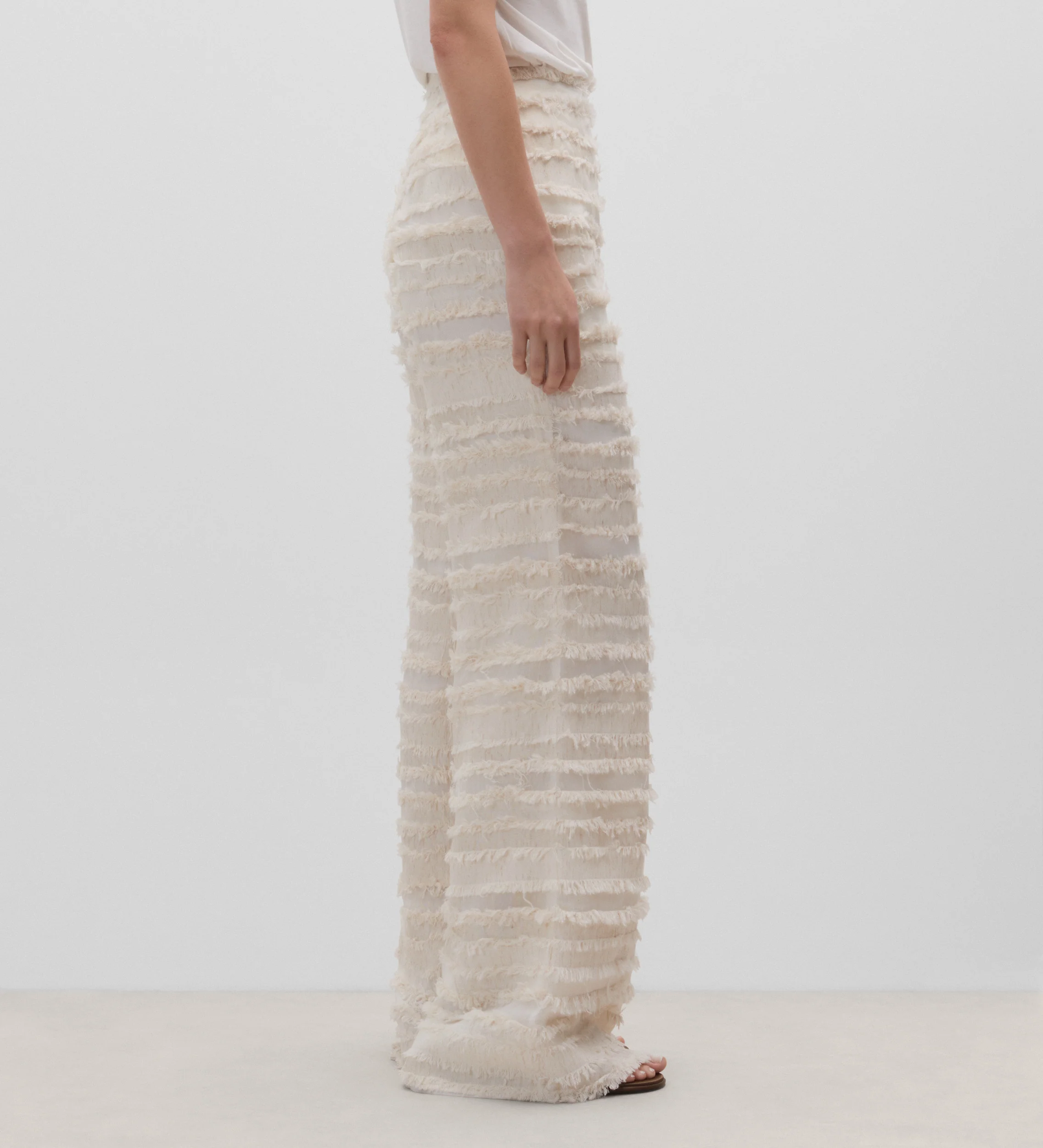 Pantalón textura - Image 3