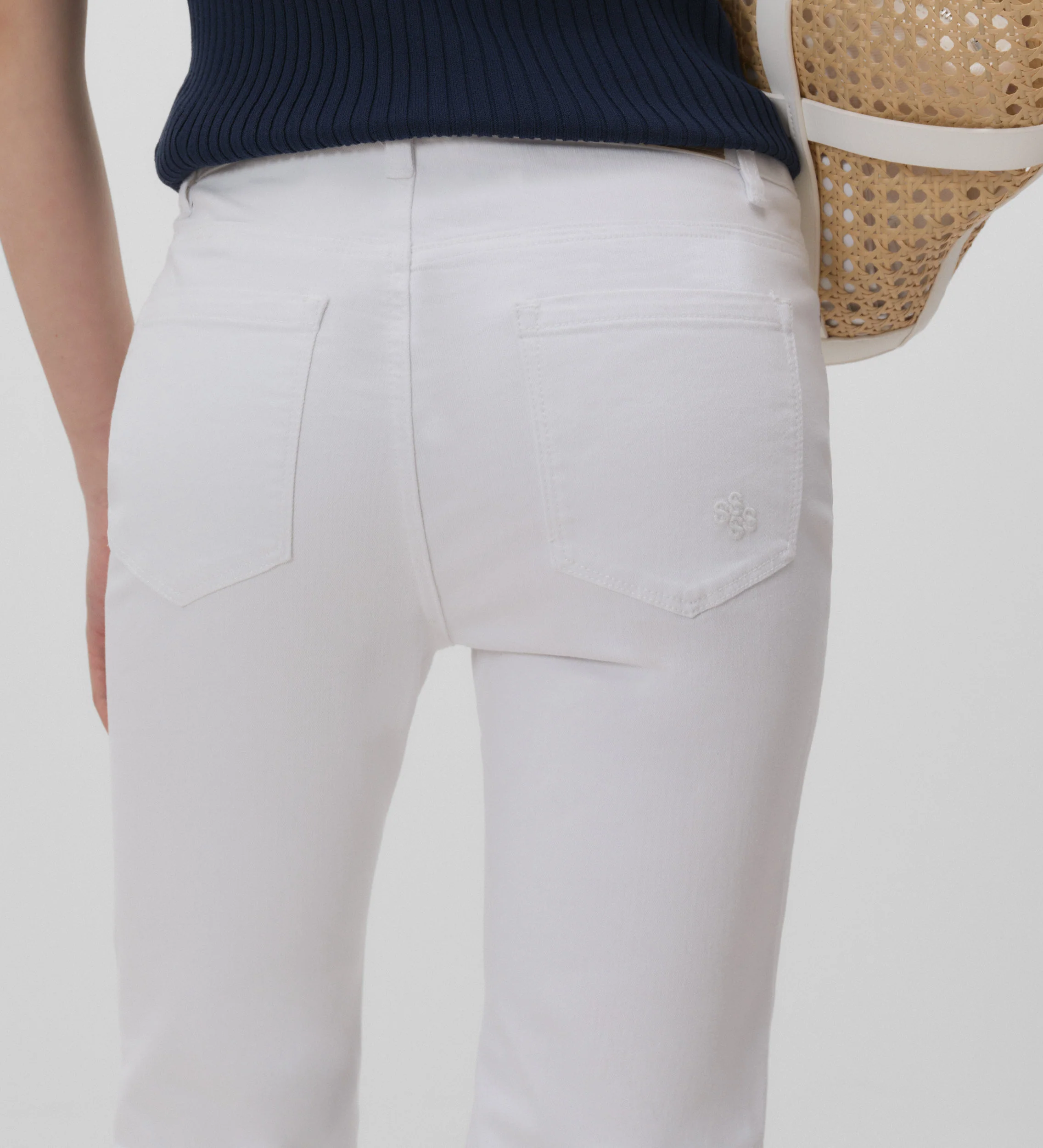 Pantalón vaquero acampanado - Image 4