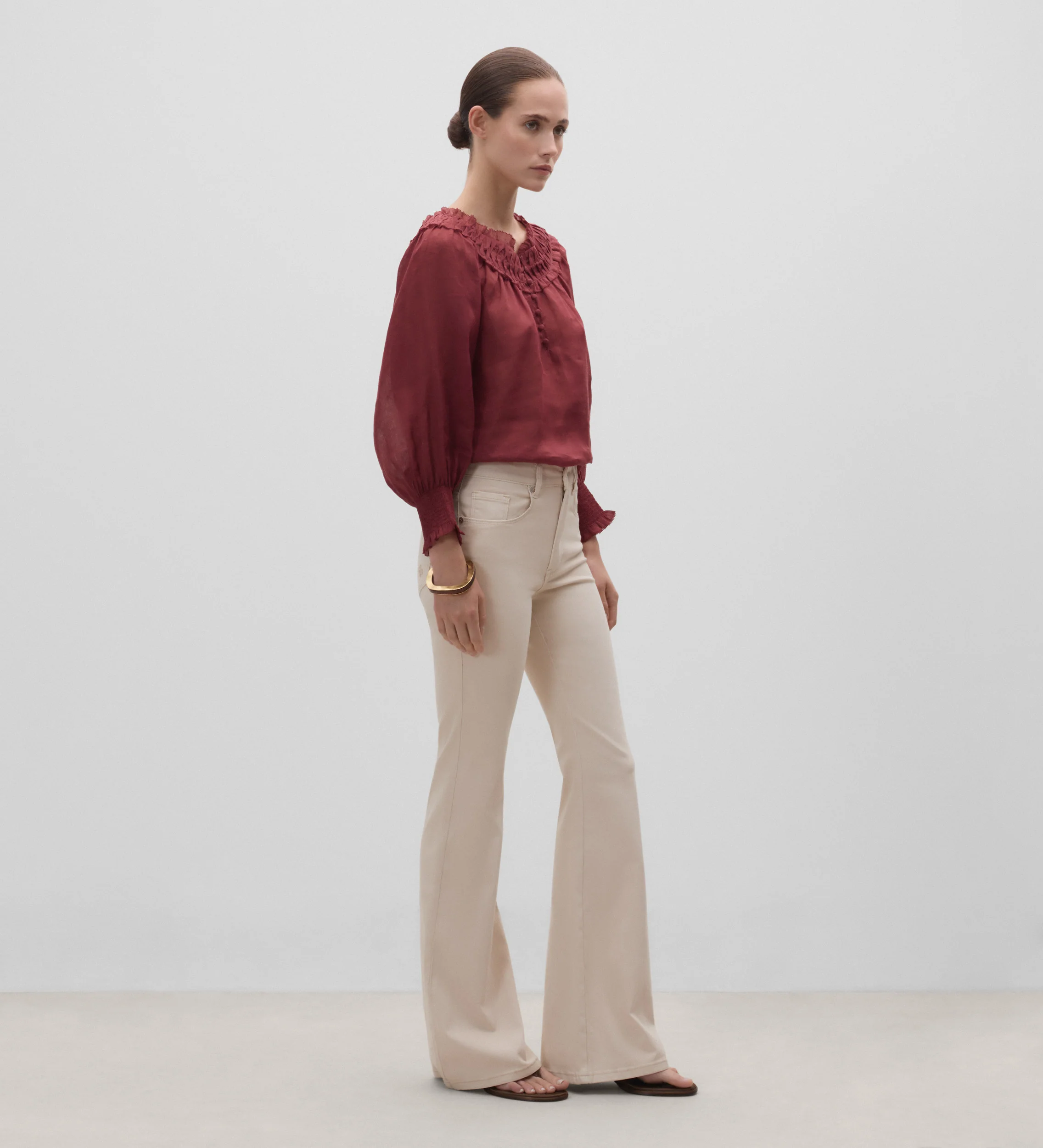 Pantalón vaquero acampanado - Image 4