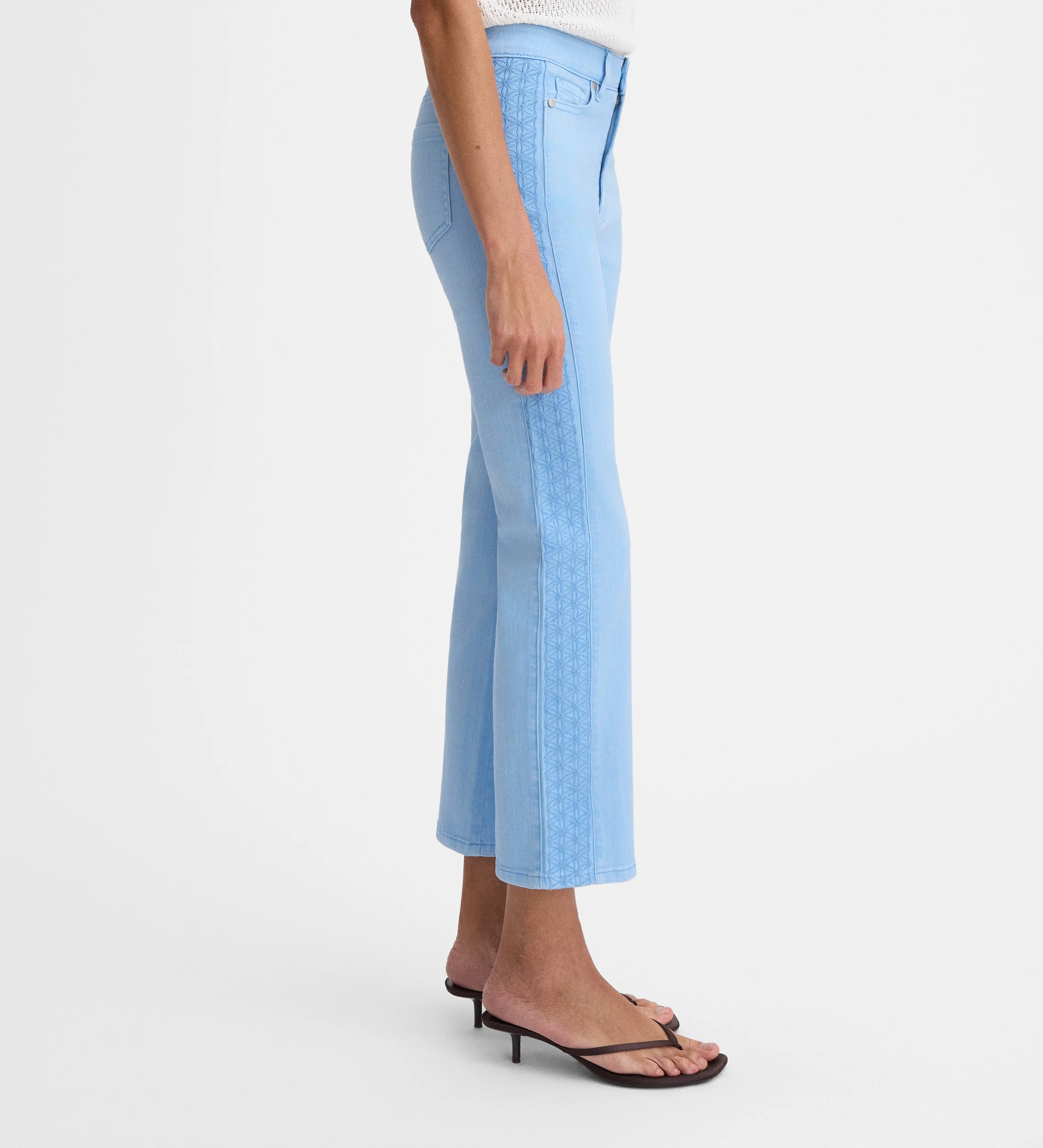Pantalón vaquero bordado - Image 4