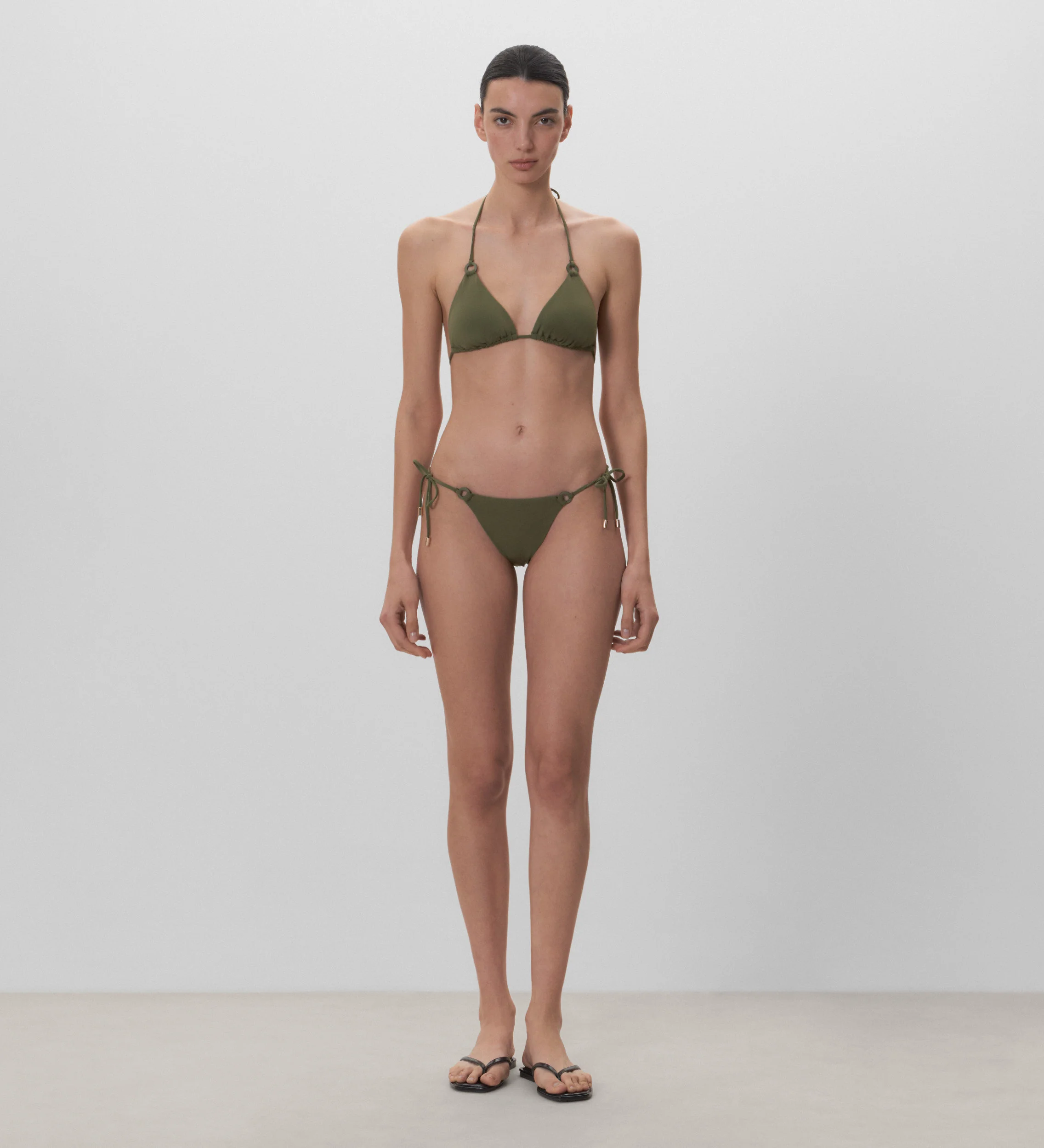Top de bikini tejido liso