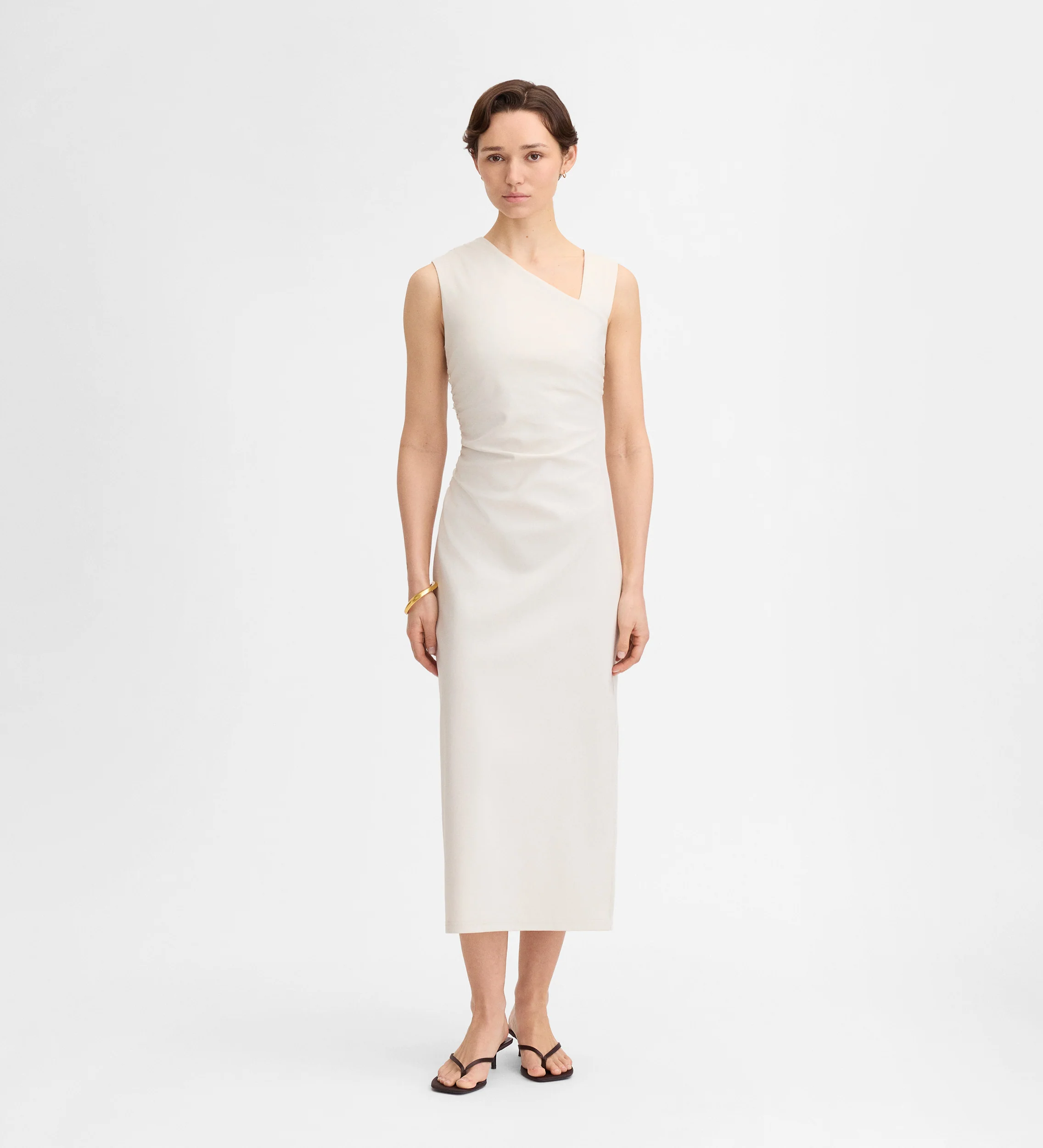 Vestido midi fruncido