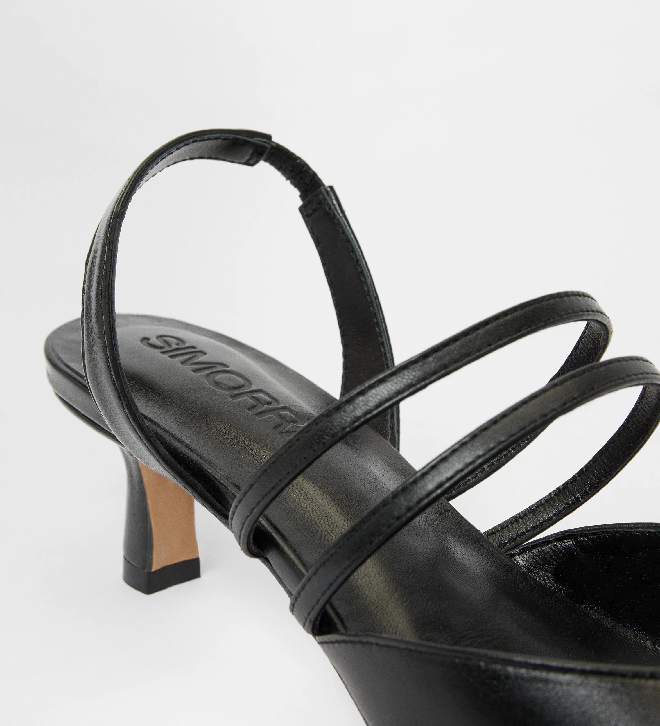 Zapato punta tacón kitten - Image 4
